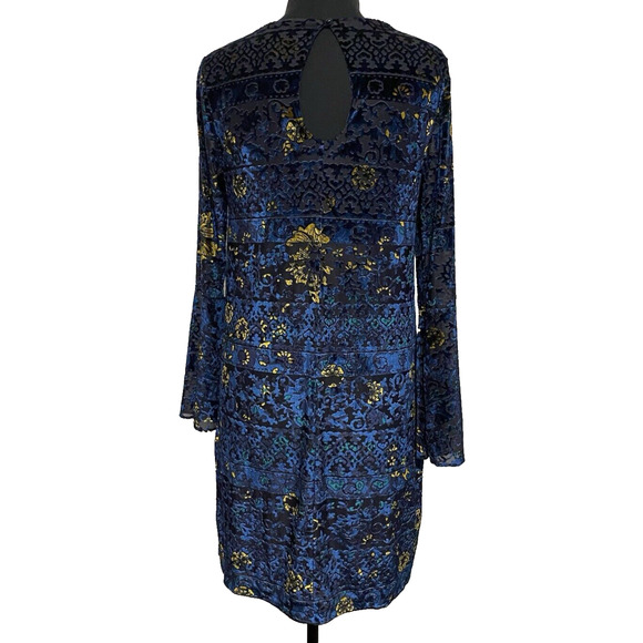 NWT Eci NY Shift Dress Medium Navy & Gold Velvet Flutter Bell Sleeves Boho Dress - Picture 4 of 16